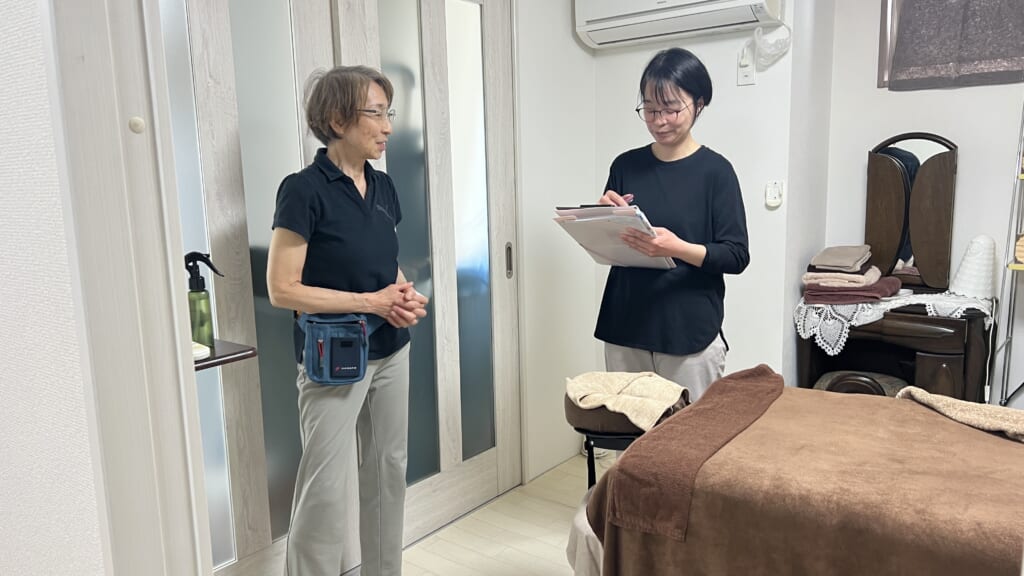 アロマセラピスト実技合宿 講師と受講生のやりとり
